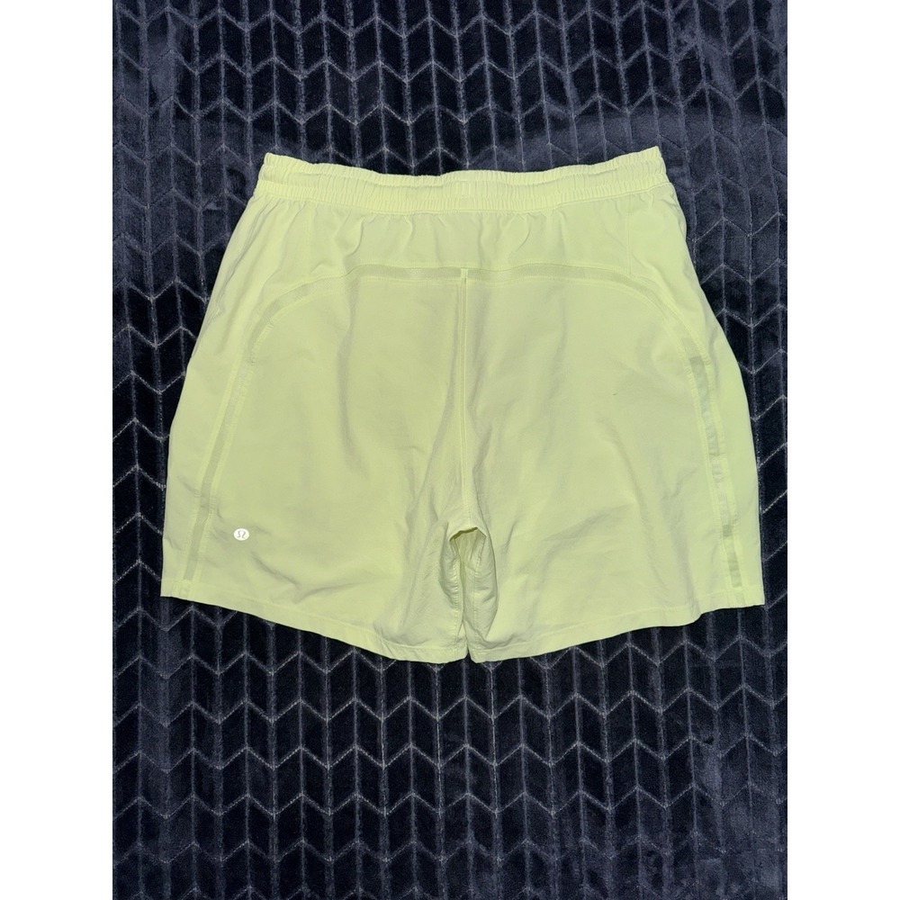 Lululemon Mens Neon Green Pace Breaker Short Lined Swift Fabric Sz Large